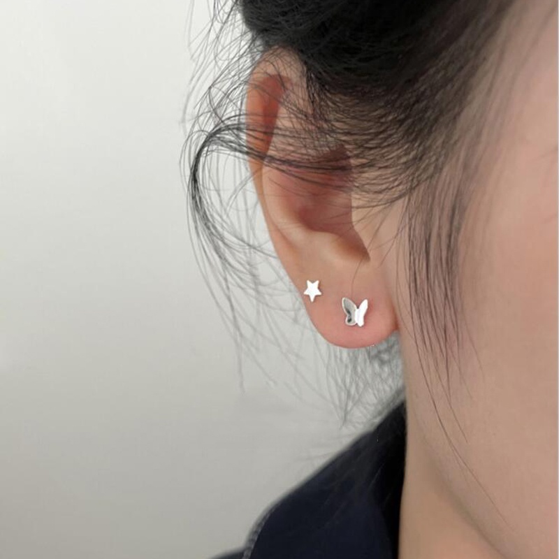 Roselife Anting Tusuk Silver S925 Gaya Korea Bentuk Geometri Clover / Hati / Bulan / Bintang / Butterfly Untuk Wanita