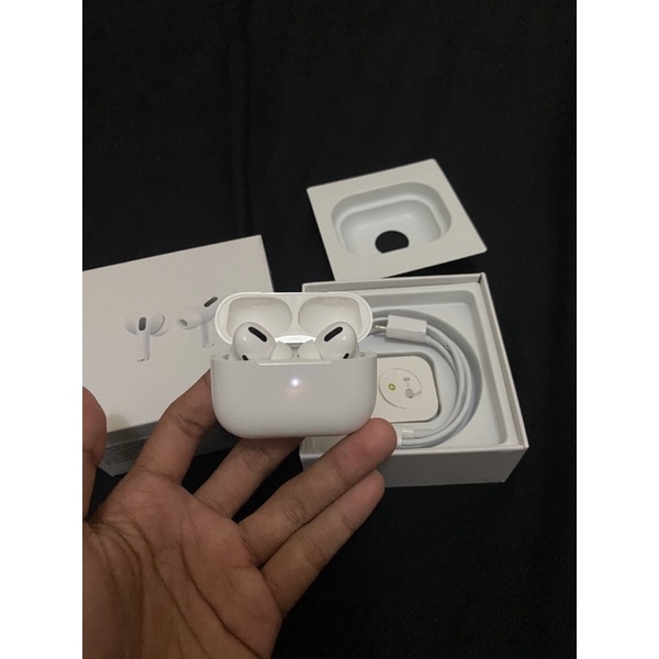AirPods Pro 2022 Wireless Charging Case (OEM)