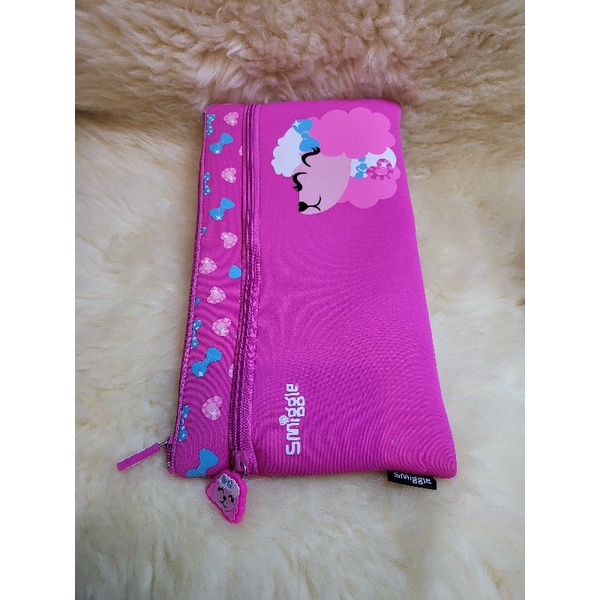 

tempat pensil smiggle