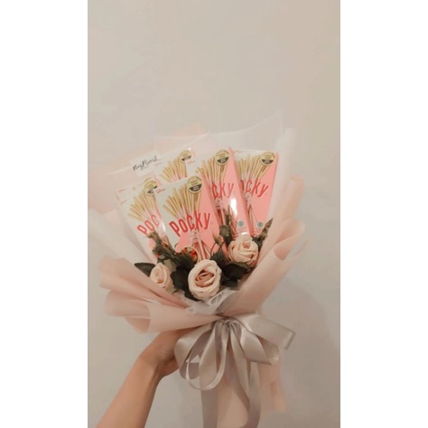 

BUKET POCKY BUCKET COKLAT POCKY BUKET WISUDA BUKET KADO HAMPERS GIFT BUKET CEWE HARI IBU