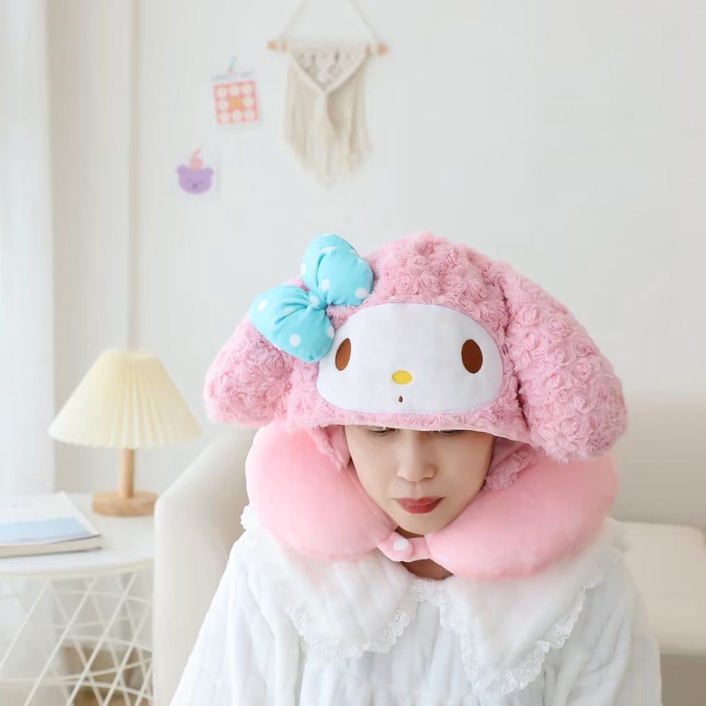 BANTAL LEHER BONEKA CINNAMOROLL MELODY KUROMI POCHACCO DOG NECK PILLOW IMPOR