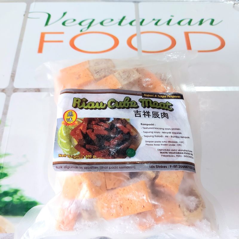 

RIAU CUBE MEAT, 500g, ( FROZEN FOOD), HALAL, VEGAN, MAITRI