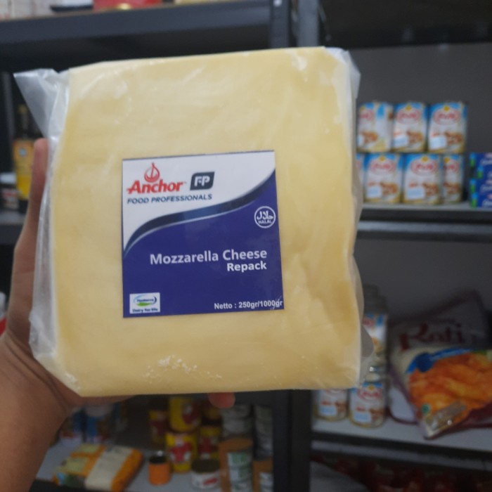 

T0P KEJU MOZZARELLA ANCHOR 1KG MOZARELLA CHEESE NICE