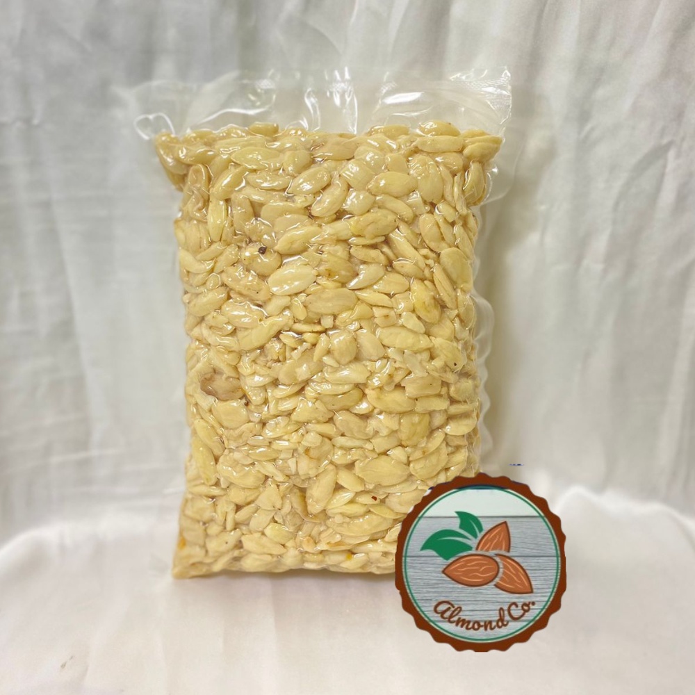 

Kacang Kenari Mentah 1 Kg
