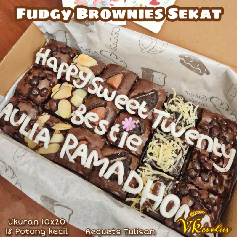 

Fudgy Brownies Sekat 10x20, 18 Potong Request Tulisan