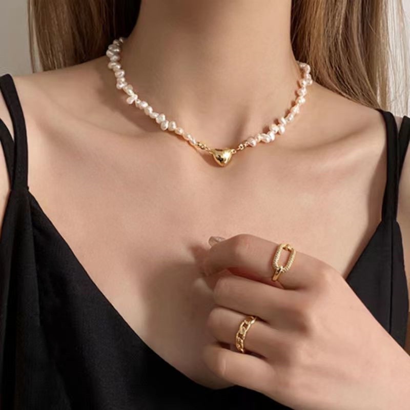 Kalung Magnet Bentuk Hati Gaya Retro Perancis