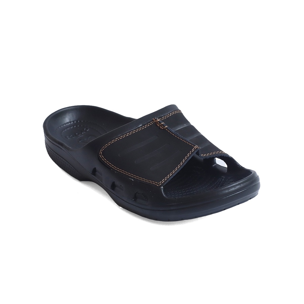 SEPATU SANDAL PRIA / SANDAL CROCS / CROCS YUKON SUEDE MAN - COKELAT PROMO