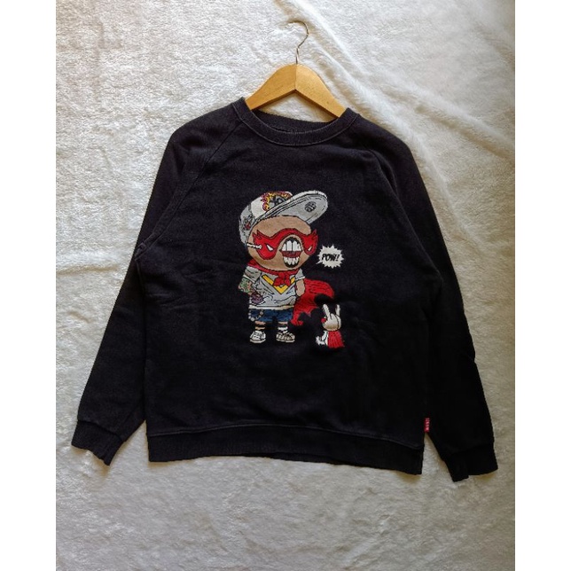 Crewneck Sakun Design