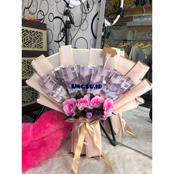 ready money bouquet buket uang buket asli bunga snack gift hadiah sempro wisuda yudisium ulang tahun