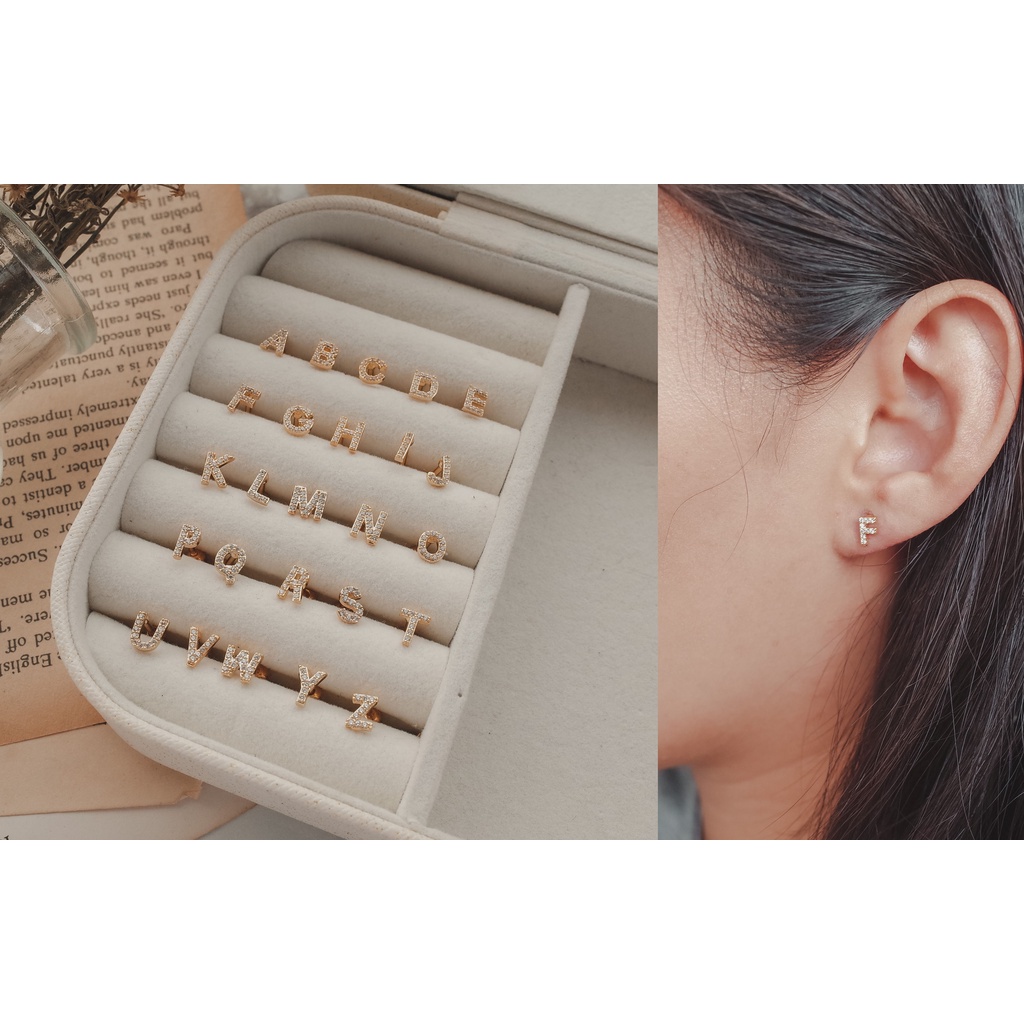 1361 / 1362 - (HARGA 1 BIJI) ANTING PIERCING INISIAL HURUF TINDIKAN HELIX TRAGUS - STAINLESS STEEL