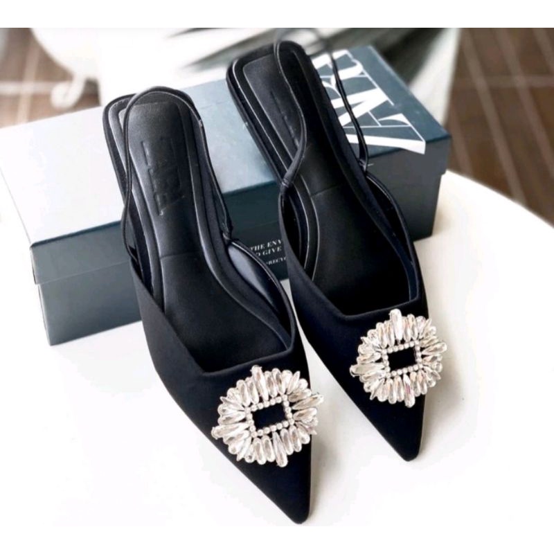 Zara shoes flat blink2 black size 35 NEW @165k