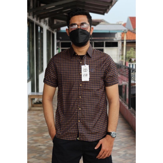 KEMEJA LENGAN PENDEK PRIA KOTAK" GUCCI | KEMEJA BASIC PRIA