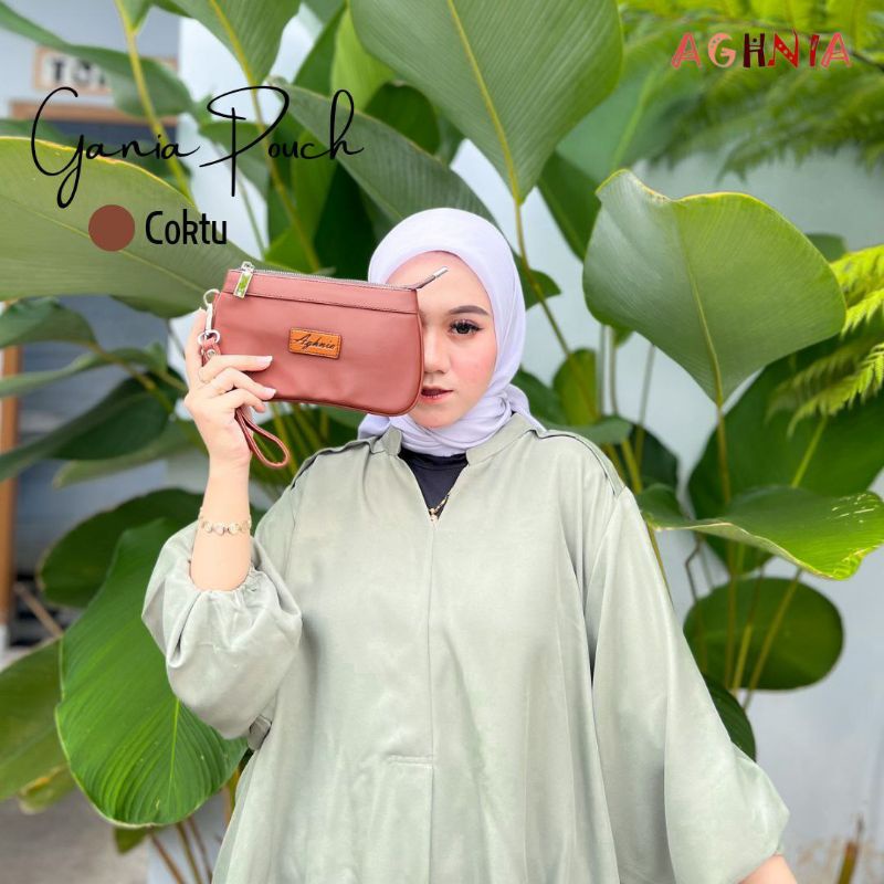 Gania pouch by Aghnia ori
