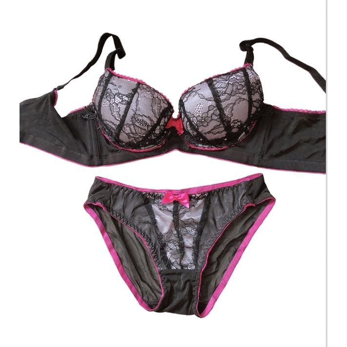 BRA SET (BS48) BRA + PANTY 1SET MODEL FEMENIM BERKAWAT DAN BUSA PUSH UP