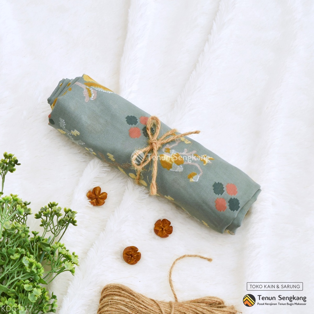 Jilbab Hijab Kerudung Motif Bunga Lagosi Bugis Voal Premium Segiempat Hijau Sage- Tenun Sengkang KDG