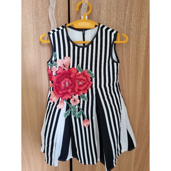 Preloved - Dress anak Rose
