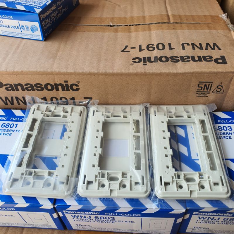 FRAME PAPAN LUBANG SAKLAR STOP KONTAK PANASONIC WNJ6801/6802/6803 MODEL LAMA
