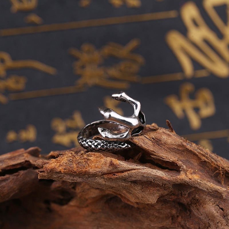 Cincin Model Terbuka Desain Cakar Elang Gaya Vintage Eropa Amerika