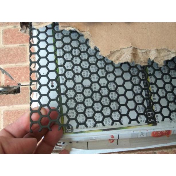 Ram Speaker / Jaring Speaker / Tutup Box Speaker Model Segi Enam