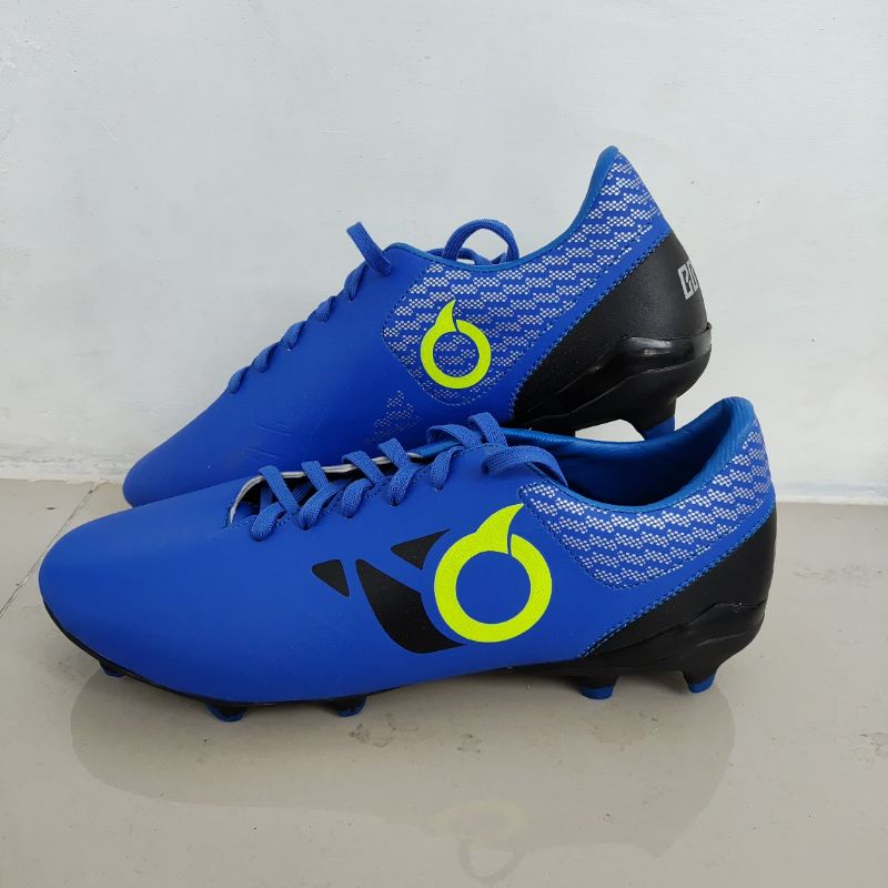 Sepatu Bola Ortusight Biru