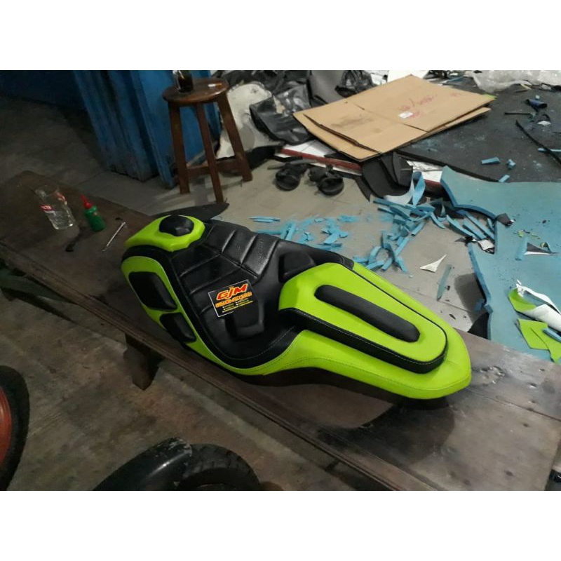 Jok Modifikasi Full Mbtech Motor Yamaha Aerox 155 Model Retro