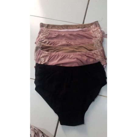 CD Celana Dalam Wanita Renda ukuran L XL XXL