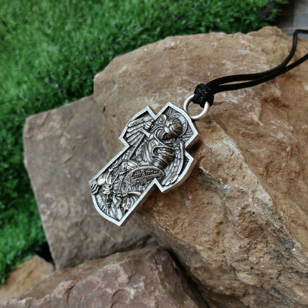 Kalung Liontin Archangel Guardian Lapis Silver Gaya Kasual Untuk Pria