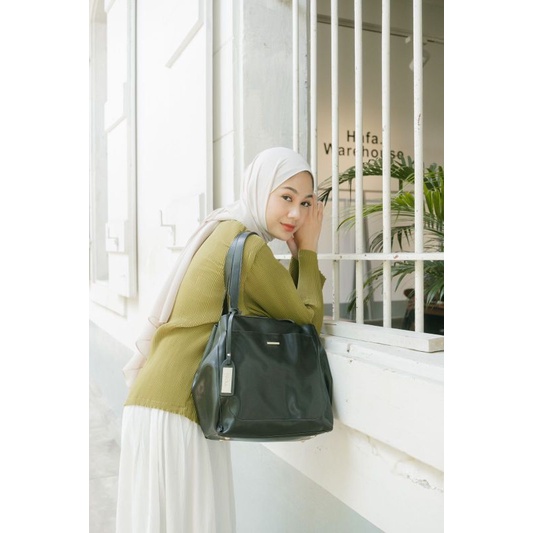 (Free Emas Mini Gold+DustBag) Tote Bag Flicka Kode J191 Black