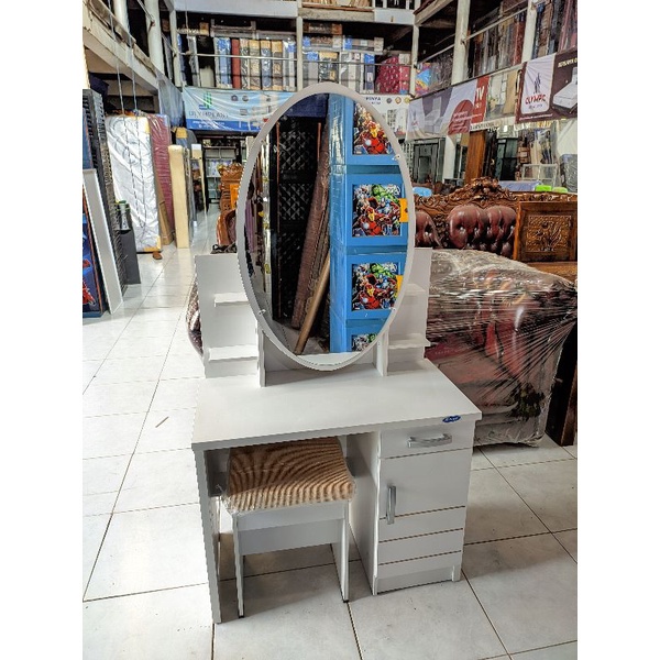 Meja Rias Minimais Shaby Tempat Bedak Mejarias Kaca cermin Sliding Terbaru Original merk Gstar tiole