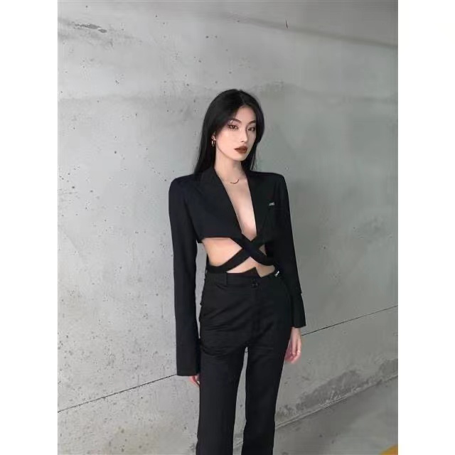 Nico##Kecil Pendek Mantel Wanita Musim Semi dan Musim Gugur Gaya Korea Goreng Street Suit Atas Hitam