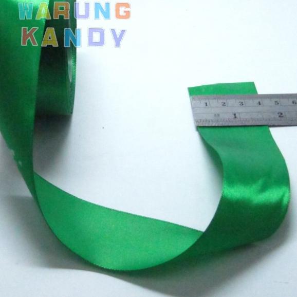 

Pita Saten 1,5" 25Yar HIjau Daun 27 - PAK