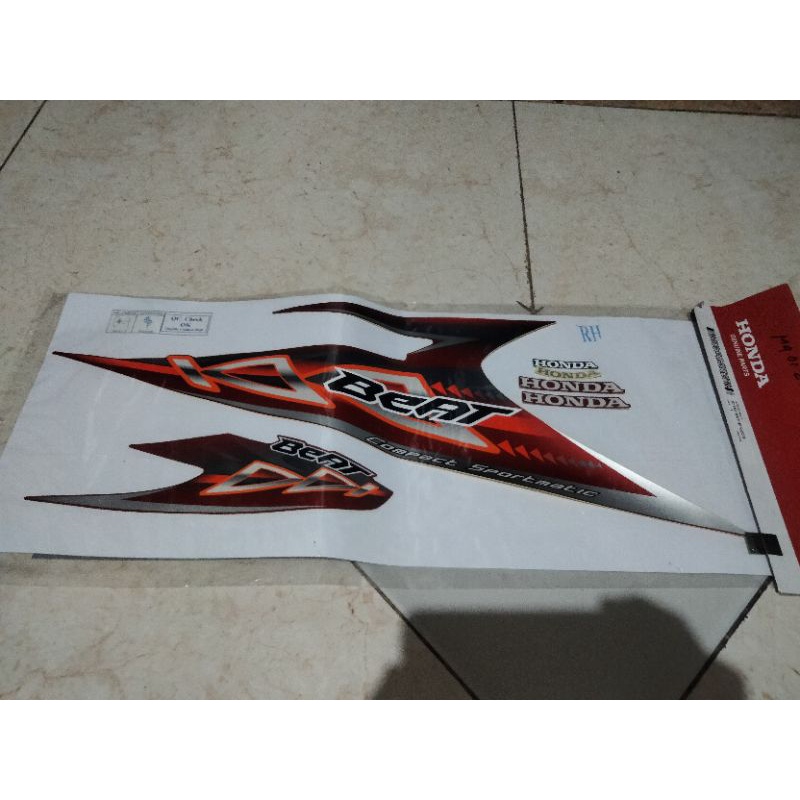 Sticker,Striping Merah kanan Beat karburator ORI AHM