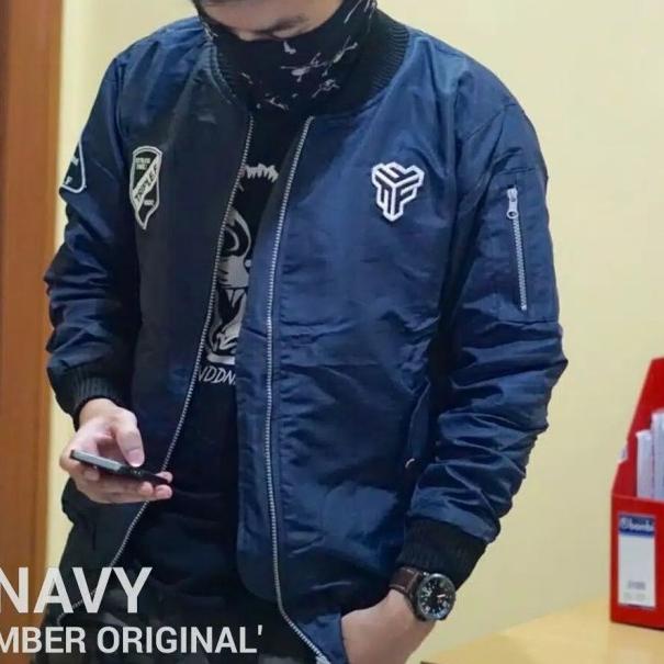 jaket bomber pria/bomber jaket/jaket bomber army/jaket parasut pria - Hitam, L