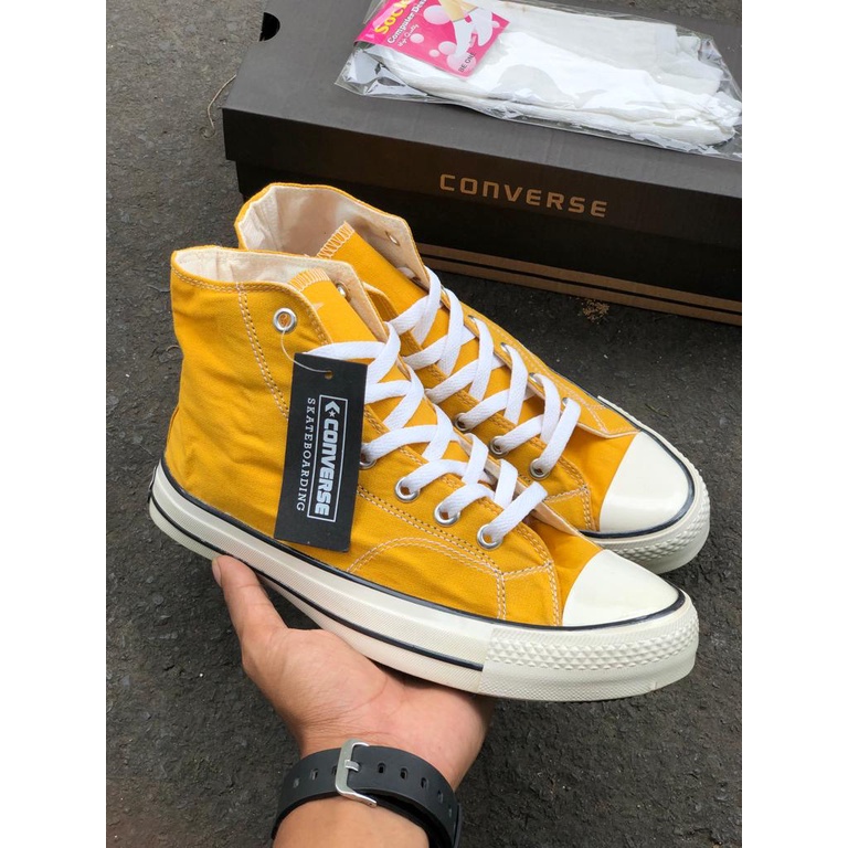 Jual Sepatu Conve*rse Tinggi / 70s high kuning / sepatu sneakers ...