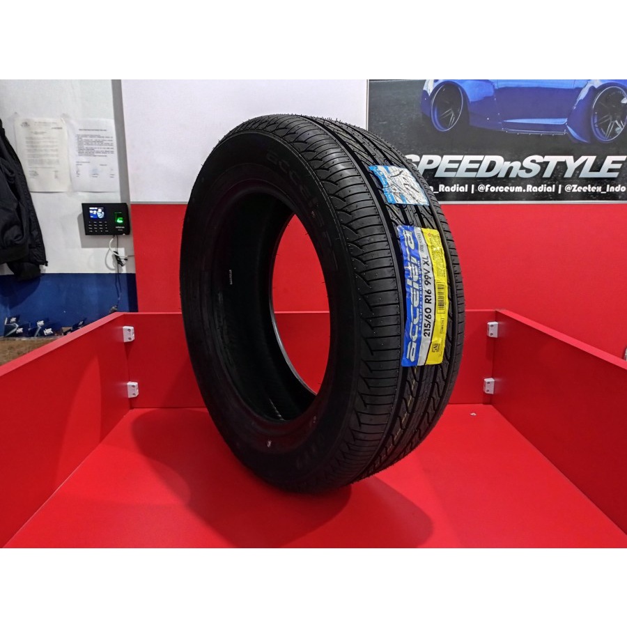 Ban Mobil Rush 215/60 R16 ACCELERA ECO PLUSH ban 215 60 r16