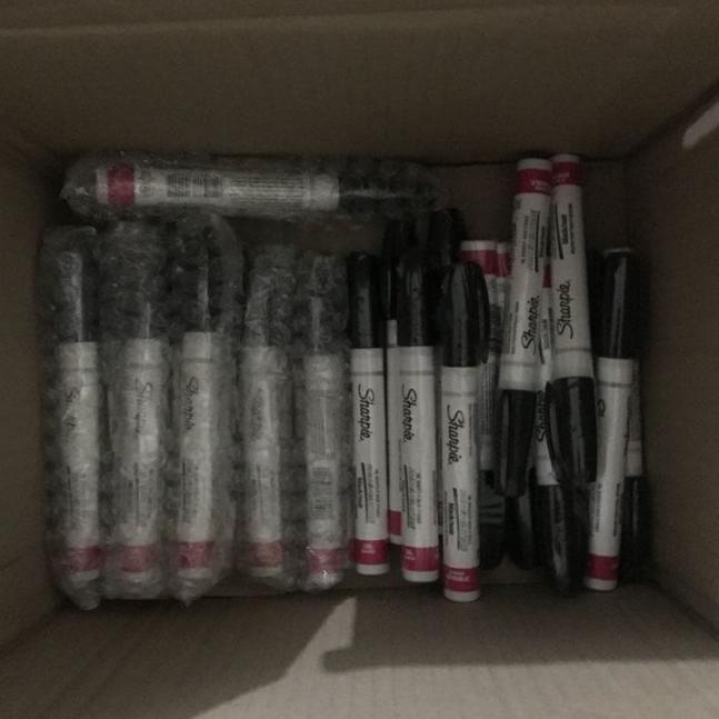 

Sharpie White BLACK OIL Based REPAINT BOOST nmd ultraboost yeezy ORI - Sharpie Only