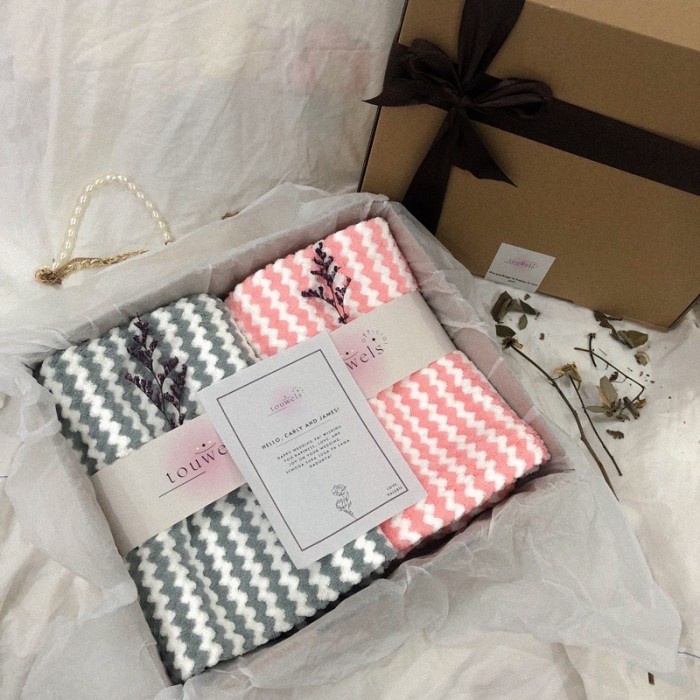 

(COD) Hampers Kado Souvenir / Handuk Travel / Hampers Wedding Pernikahan - kate 50x100