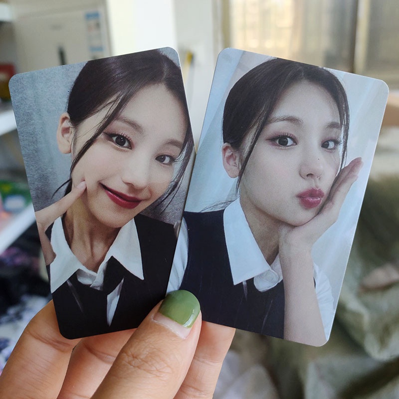 5pcs / set Kartu Pos ITZY photocards 2022 Untuk Koleksi