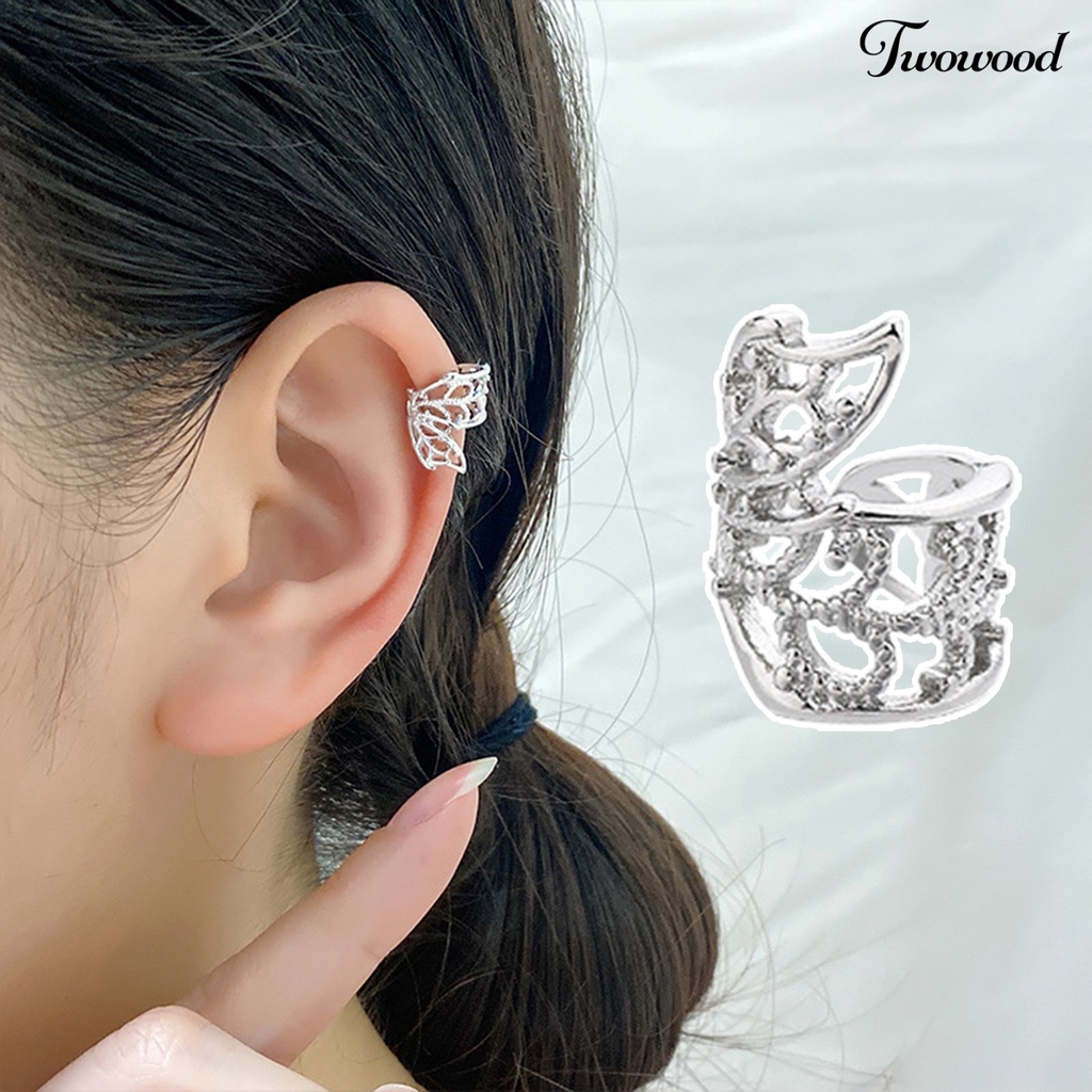 1pc Anting Klip Telinga Hypoallergenic Bentuk Kupu-Kupu Mini Model Hollow