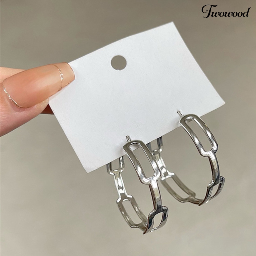 1 Pasang Anting Hoop Bentuk Bulat Model Hollow Gaya Korea Untuk Aksesoris Perhiasan