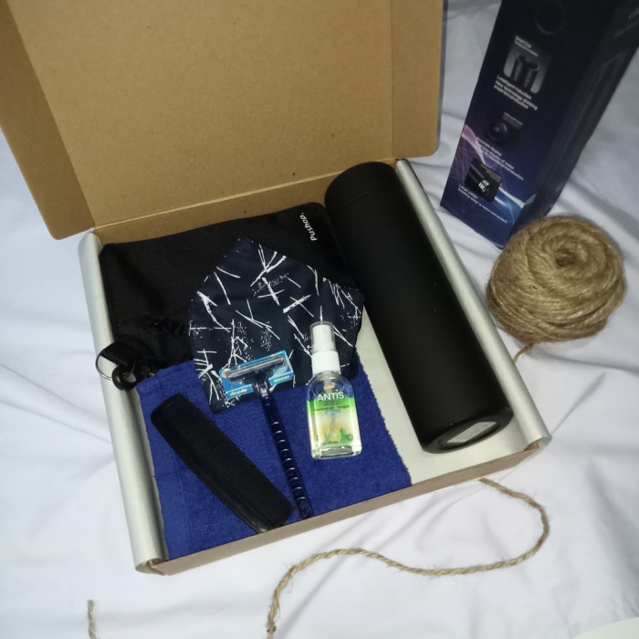 

(COD) HAMPERS COWOK PAKET D/KADO ULTAH/KADO WISUDA/KADO ANNIVERSARY/HADIAH