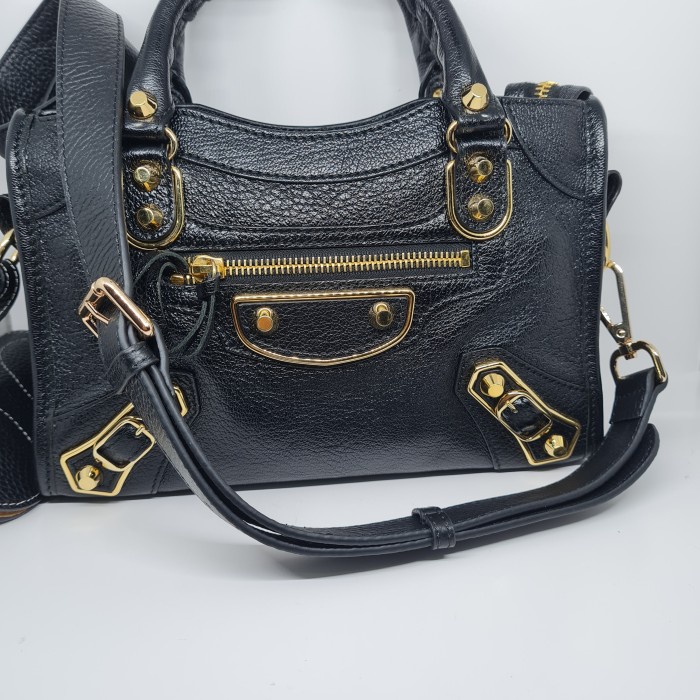 Andrea Black Grained Leather adjustable series bag strap / tali tas kulit lebar