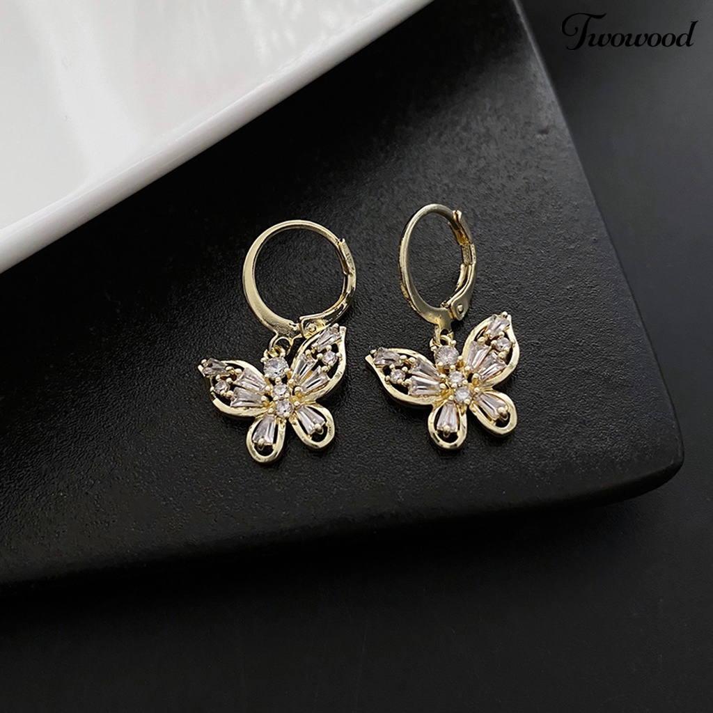 1 Pasang Anting Drop Zircon Bentuk Kupu-Kupu Model Hollow Out Non Alergi Untuk Kencan