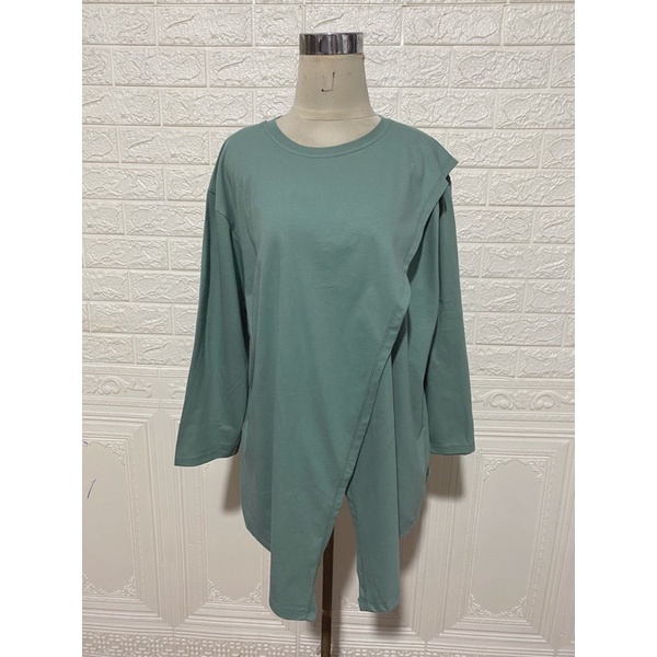 NADA TOP KAOS COMBED 30S OVERSIZED ASYMMETRICAL COMFY DAILY ATASAN