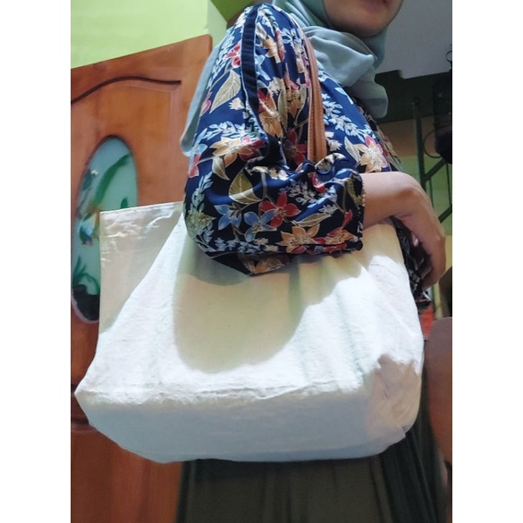 Tas Natasha Preloved