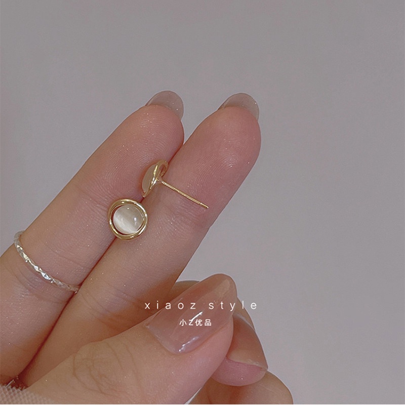 Anting Stud Opal Warna Emas Gaya Elegan Untuk Wanita