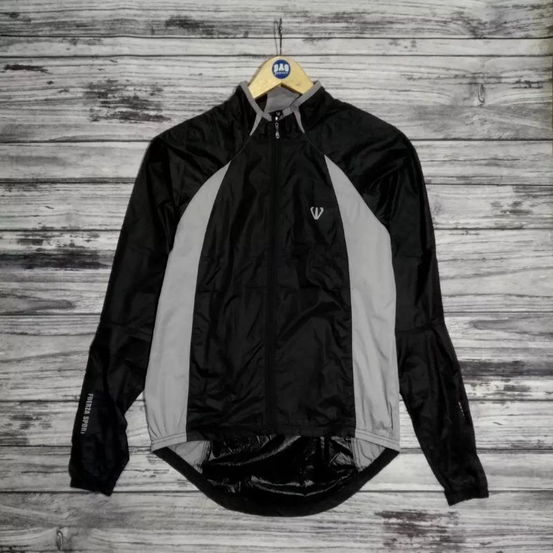 Cycling Jaket Lightweight Fuerza
