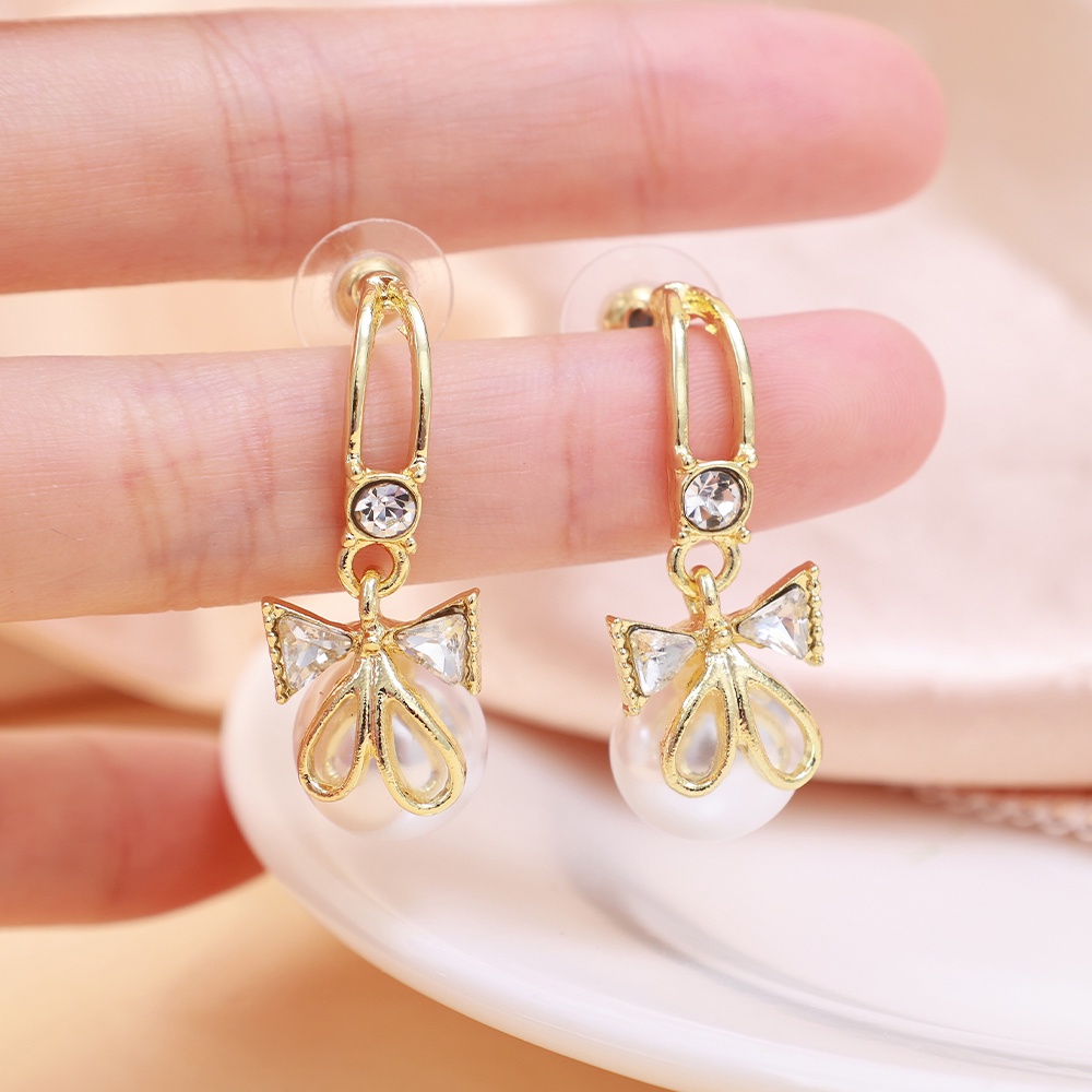 Anting Giwang Elegan Gaya Korea Dengan Mutiara + Kristal + Zircon Untuk Wanita Butterfly