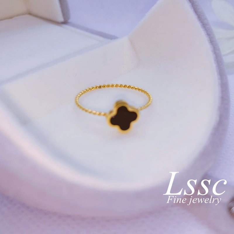 Cincin Titanium Wanita Anti Karat Bunga Hitam Emas 18K Fashion Korea Perhiasan Aksesoris