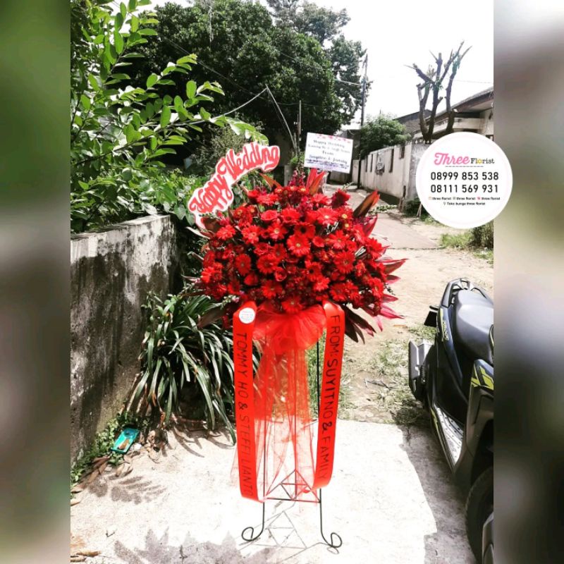 bunga standing fresh / bunga standing pernikahan karangan / bunga standing ucapan wedding